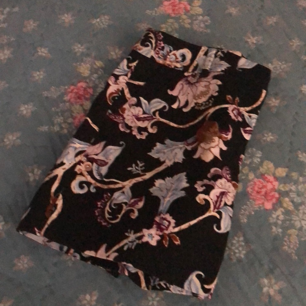 WHBM shorts - Picture 3 of 3